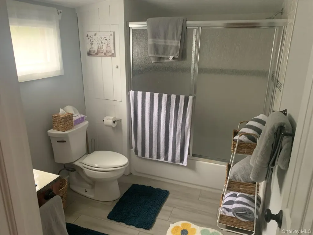 30 Bungalow Walk Ocean Beach NY 11770