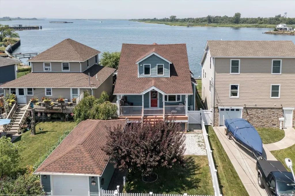 17 West Avenue Lawrence NY 11559