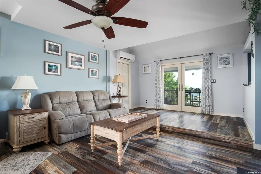 17 West Avenue Lawrence NY 11559
