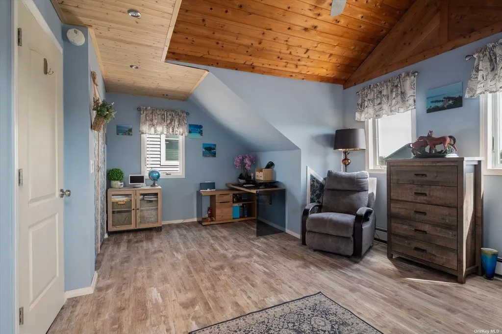 17 West Avenue Lawrence NY 11559