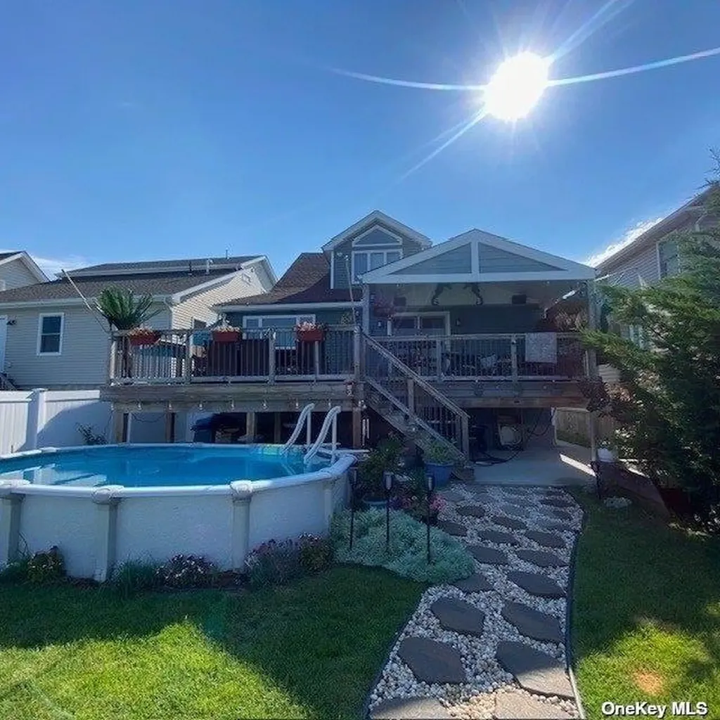 17 West Avenue Lawrence NY 11559
