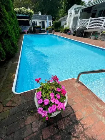 424 4th Street Greenport NY 11944