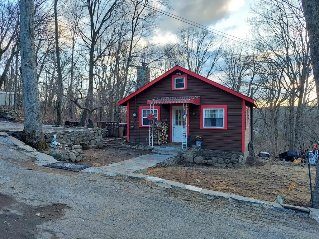 35 Cooper Road Monroe NY 10950