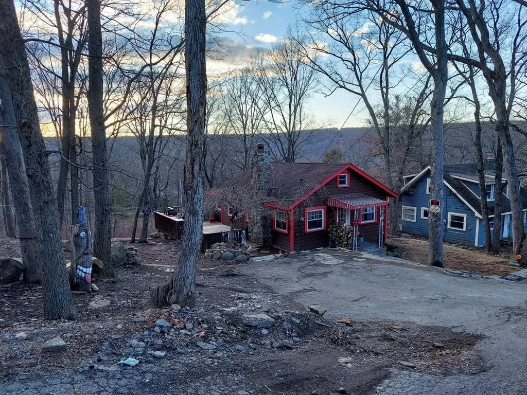 35 Cooper Road Monroe NY 10950