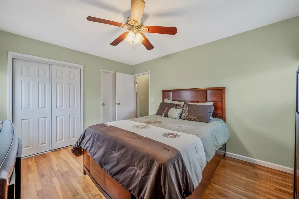 52 California Avenue Bay Shore NY 11706