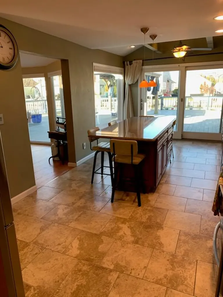 80 East Drive Copiague NY 11726