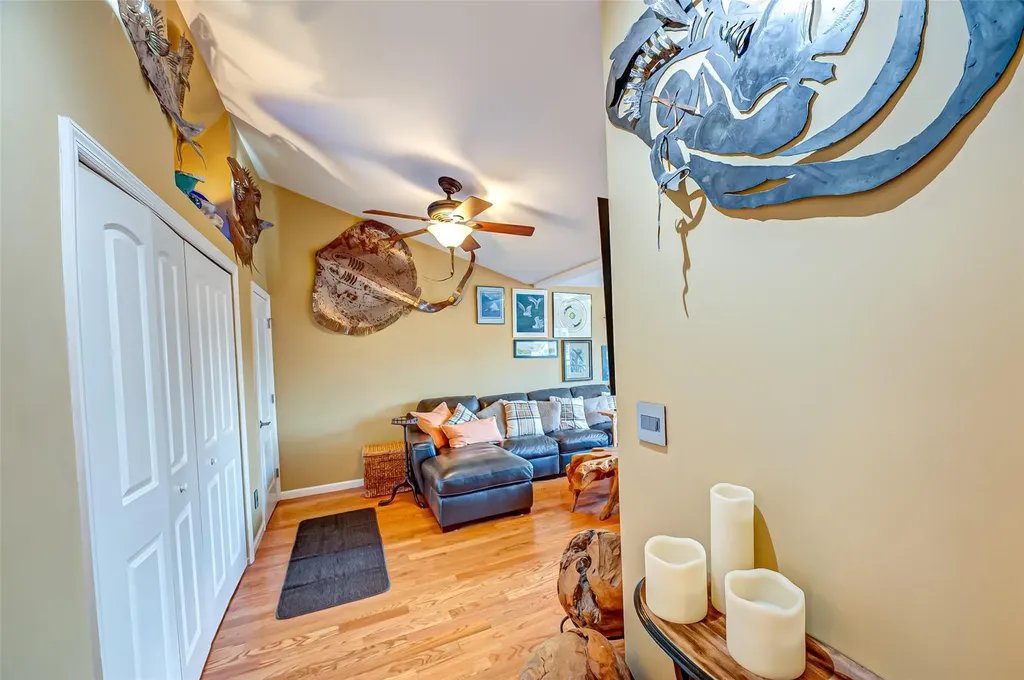 80 East Drive Copiague NY 11726