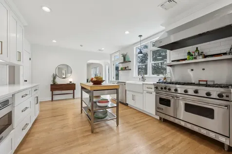290 E Townline Road West Nyack NY 10994