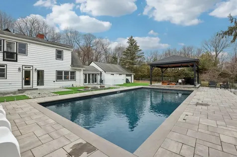 290 E Townline Road West Nyack NY 10994