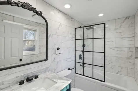 52 Brookfield Lane South Setauket NY 11720