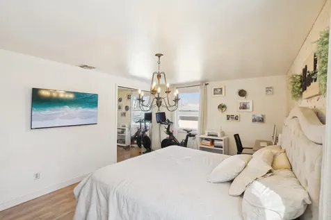 52 Brookfield Lane South Setauket NY 11720