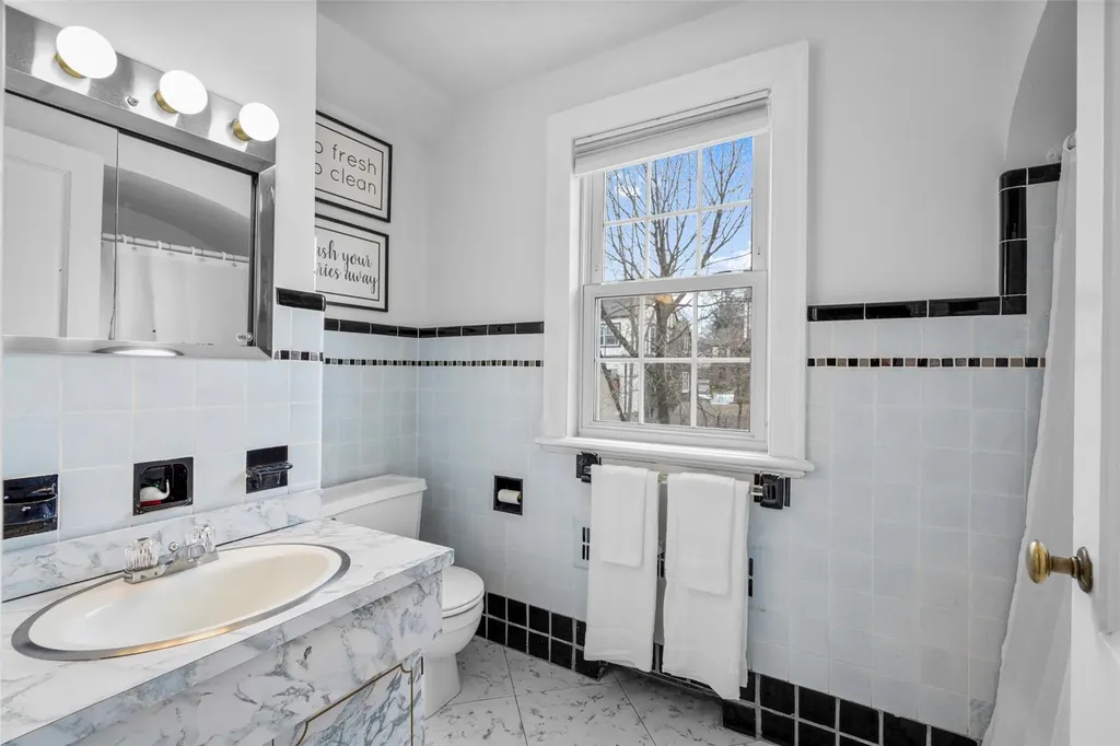 216 Devoe Avenue Yonkers NY 10705