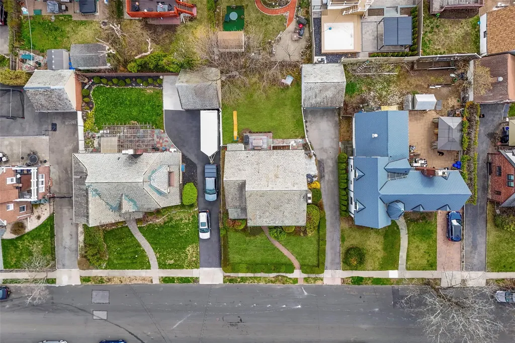 216 Devoe Avenue Yonkers NY 10705