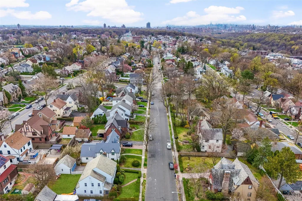 216 Devoe Avenue Yonkers NY 10705