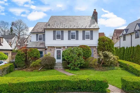 216 Devoe Avenue Yonkers NY 10705