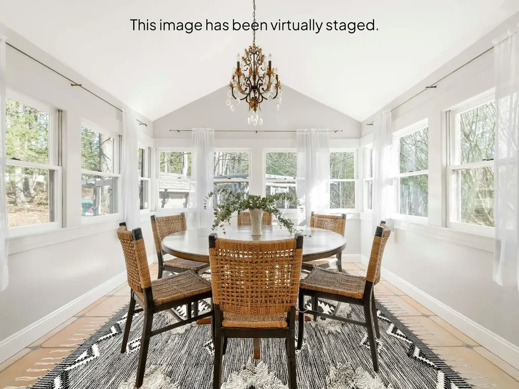 2 Starjem Drive Saugerties NY 12477