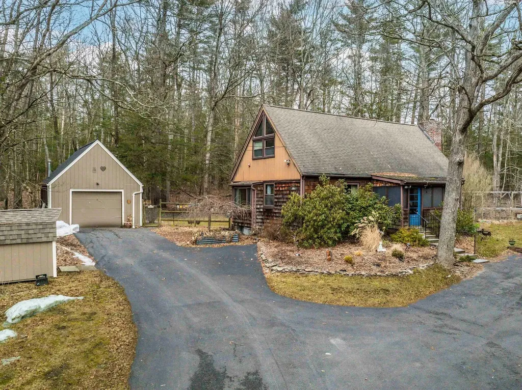 2 Starjem Drive Saugerties NY 12477