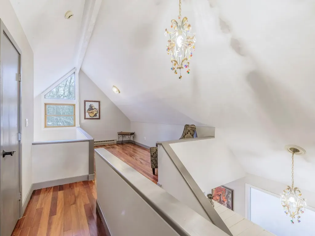 2 Starjem Drive Saugerties NY 12477