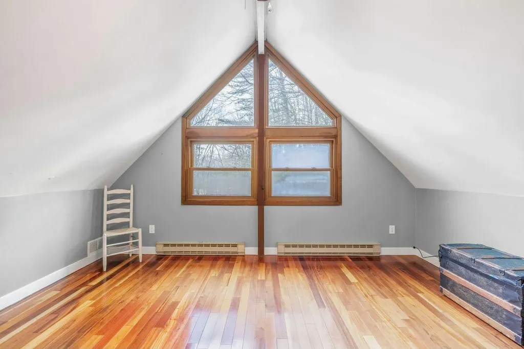 2 Starjem Drive Saugerties NY 12477