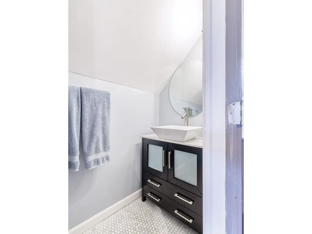 2 Starjem Drive Saugerties NY 12477