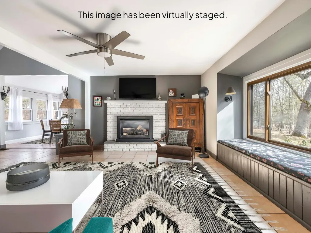 2 Starjem Drive Saugerties NY 12477