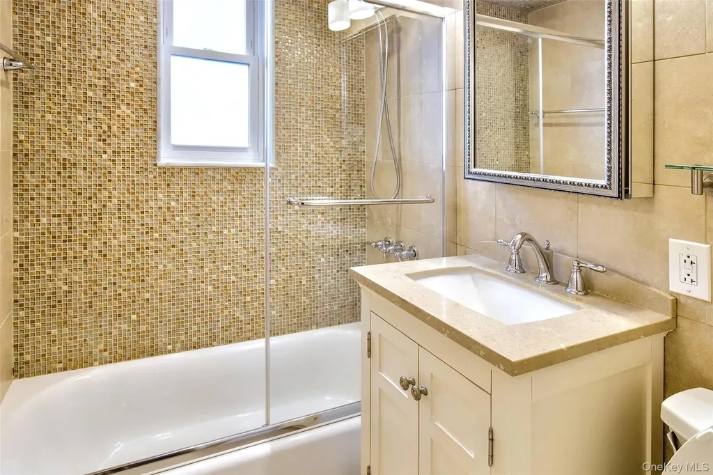 105-25 67th Avenue Forest Hills NY 11375