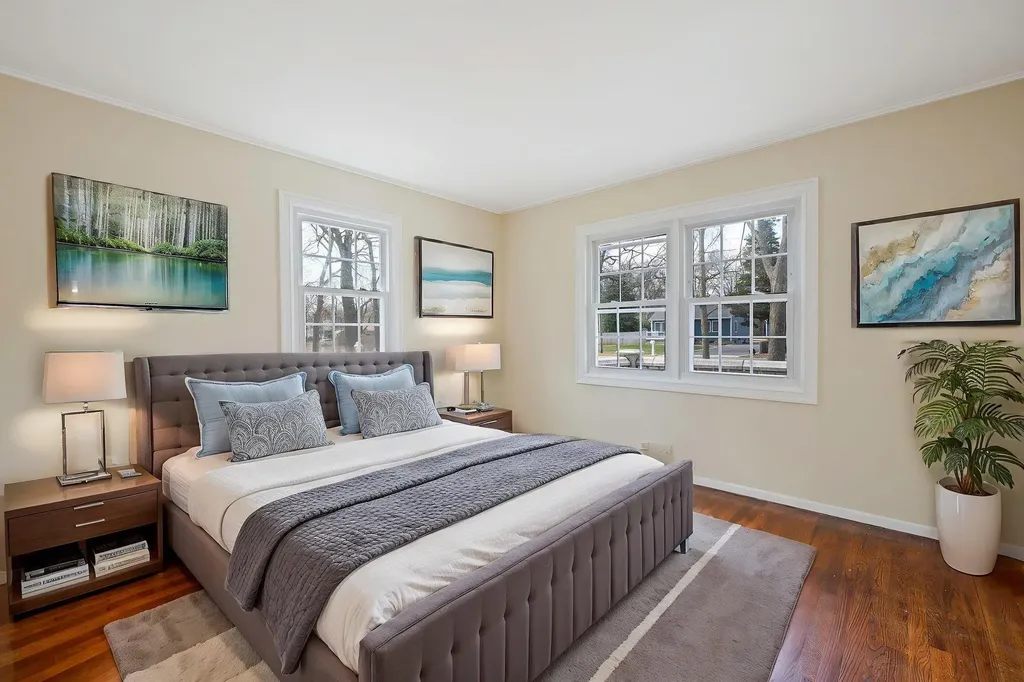 23 Ridge Road Shirley NY 11967