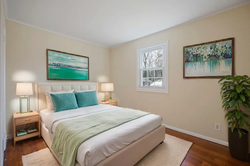 23 Ridge Road Shirley NY 11967
