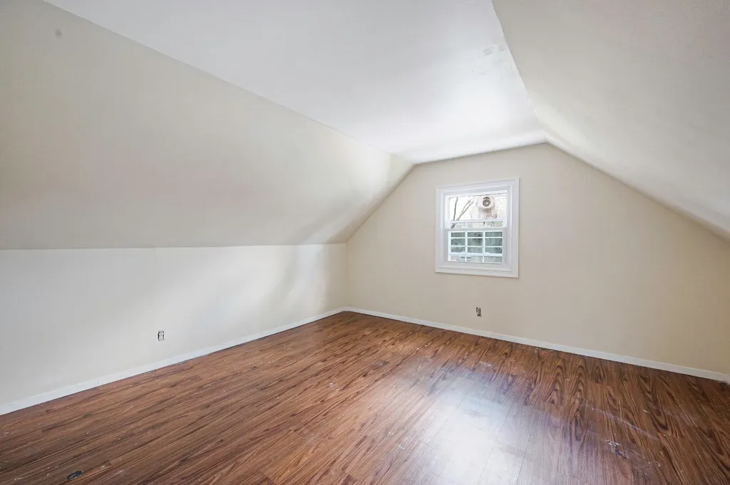 23 Ridge Road Shirley NY 11967