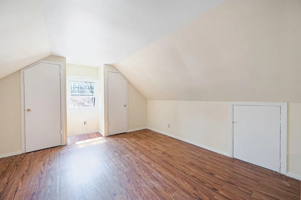 23 Ridge Road Shirley NY 11967