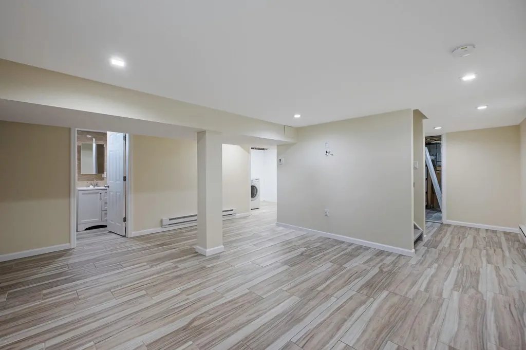 23 Ridge Road Shirley NY 11967