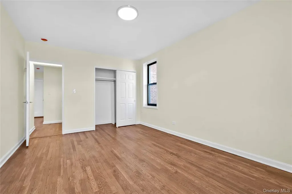 10 E 43rd Street Brooklyn NY 11203
