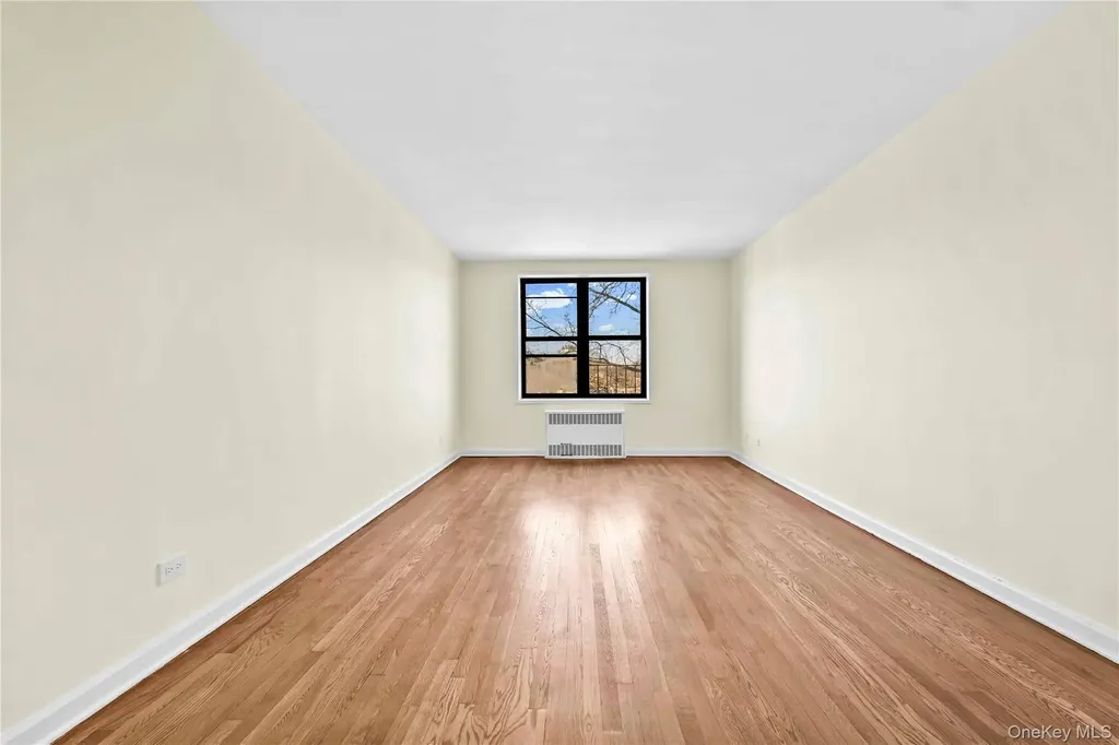 10 E 43rd Street Brooklyn NY 11203