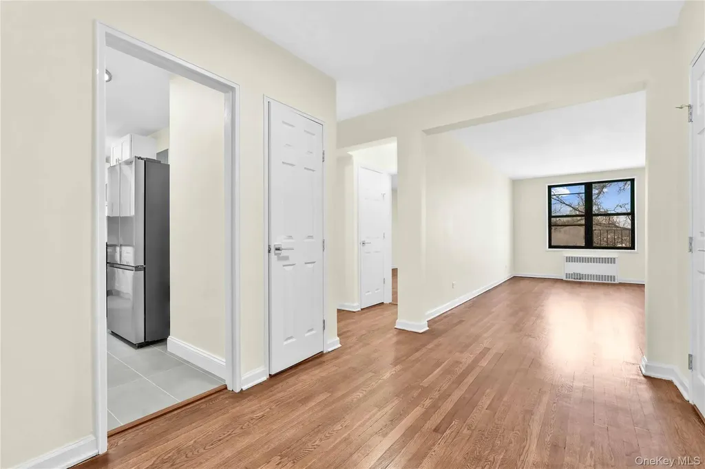 10 E 43rd Street Brooklyn NY 11203