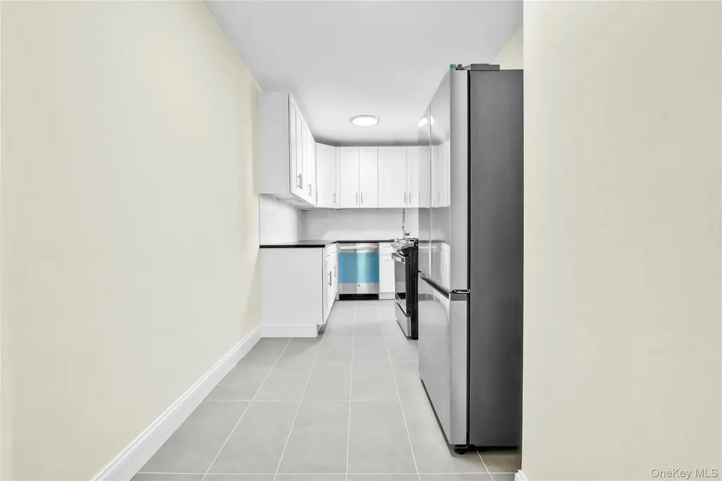 10 E 43rd Street Brooklyn NY 11203