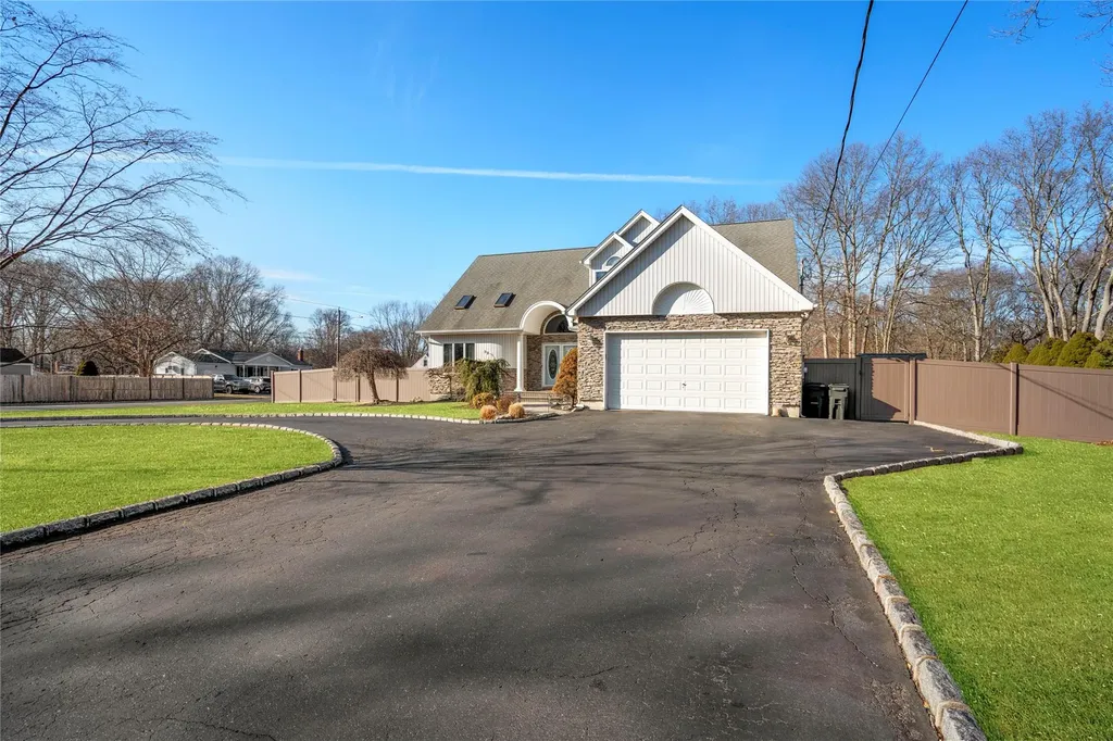 99 Crestwood Drive Brookhaven NY 11967
