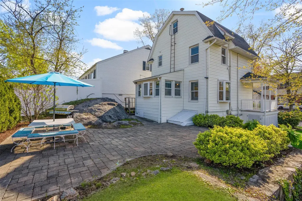 1402 Franklin Avenue Mamaroneck NY 10543
