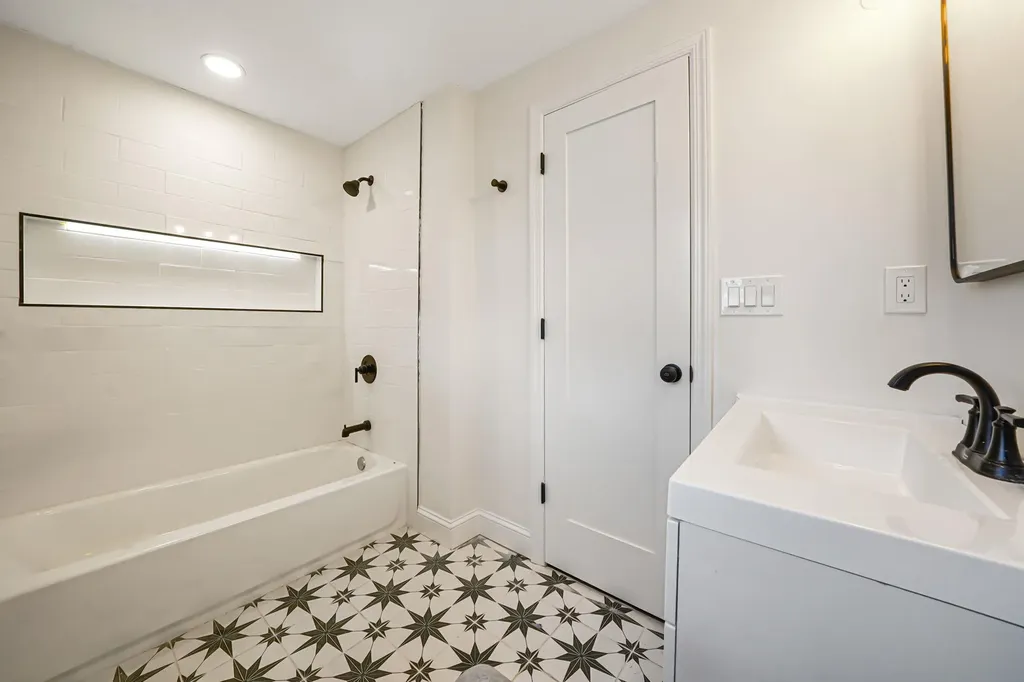 163 Wright Avenue Malverne NY 11565