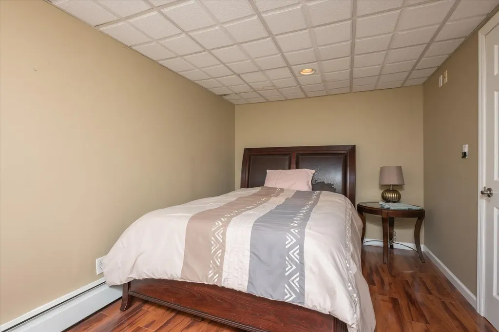 94 Lone Oak Path Smithtown NY 11787