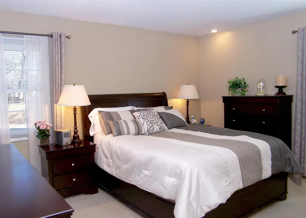 43 Wedgewood Drive Coram NY 11727