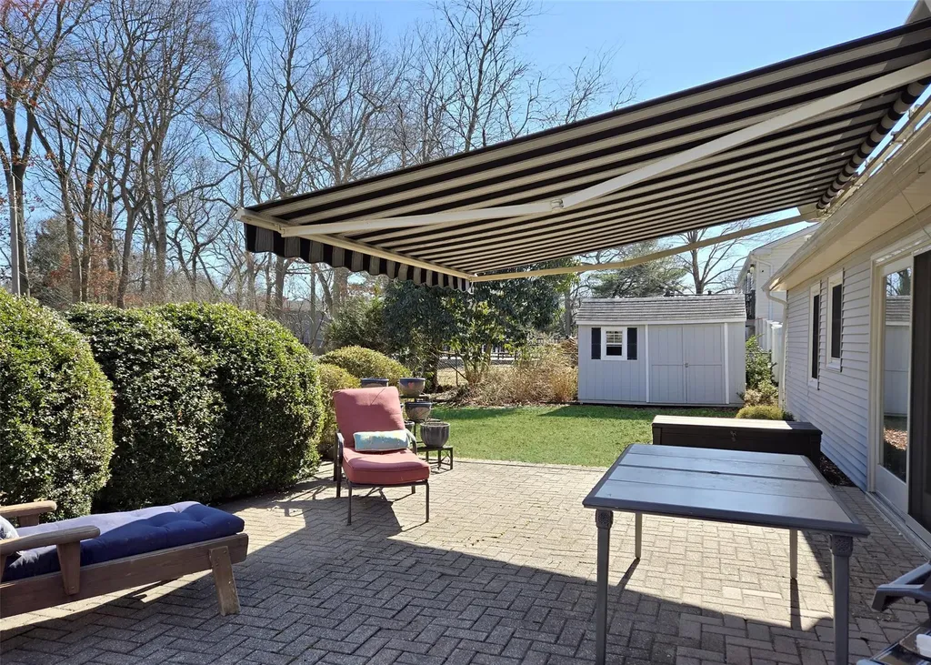 43 Wedgewood Drive Coram NY 11727