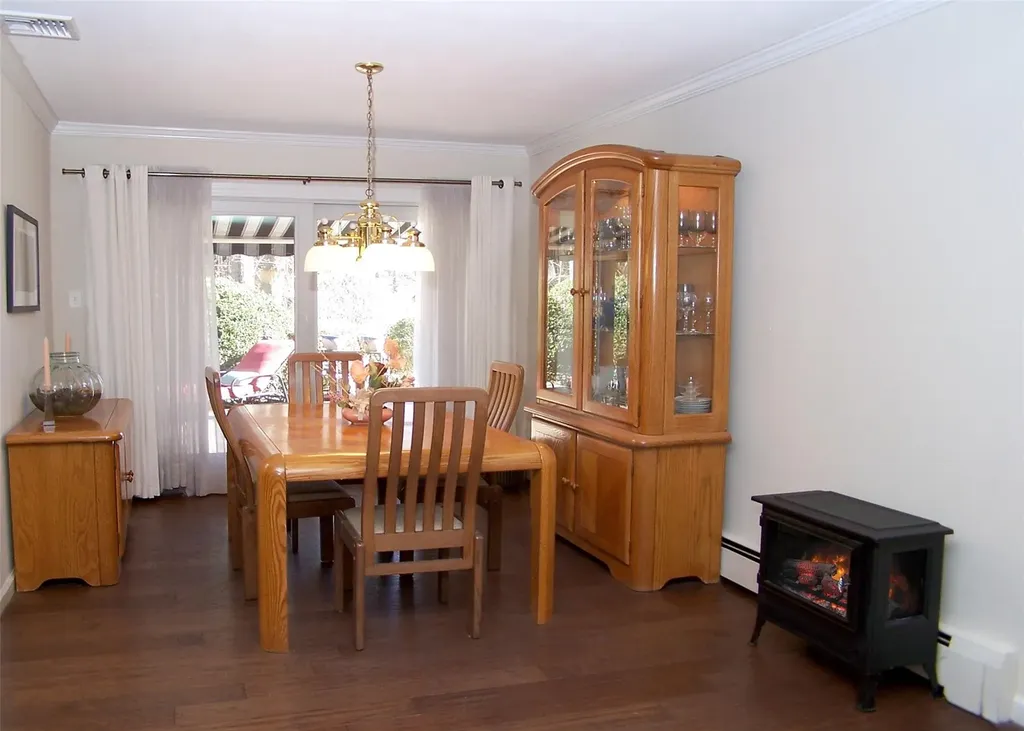 43 Wedgewood Drive Coram NY 11727