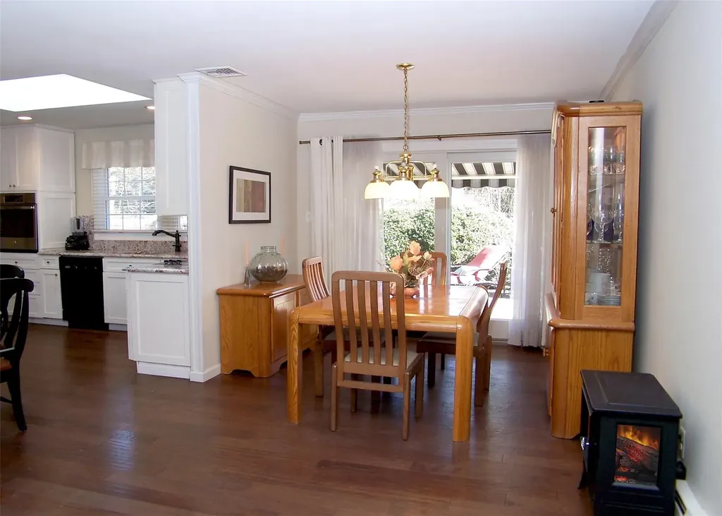 43 Wedgewood Drive Coram NY 11727