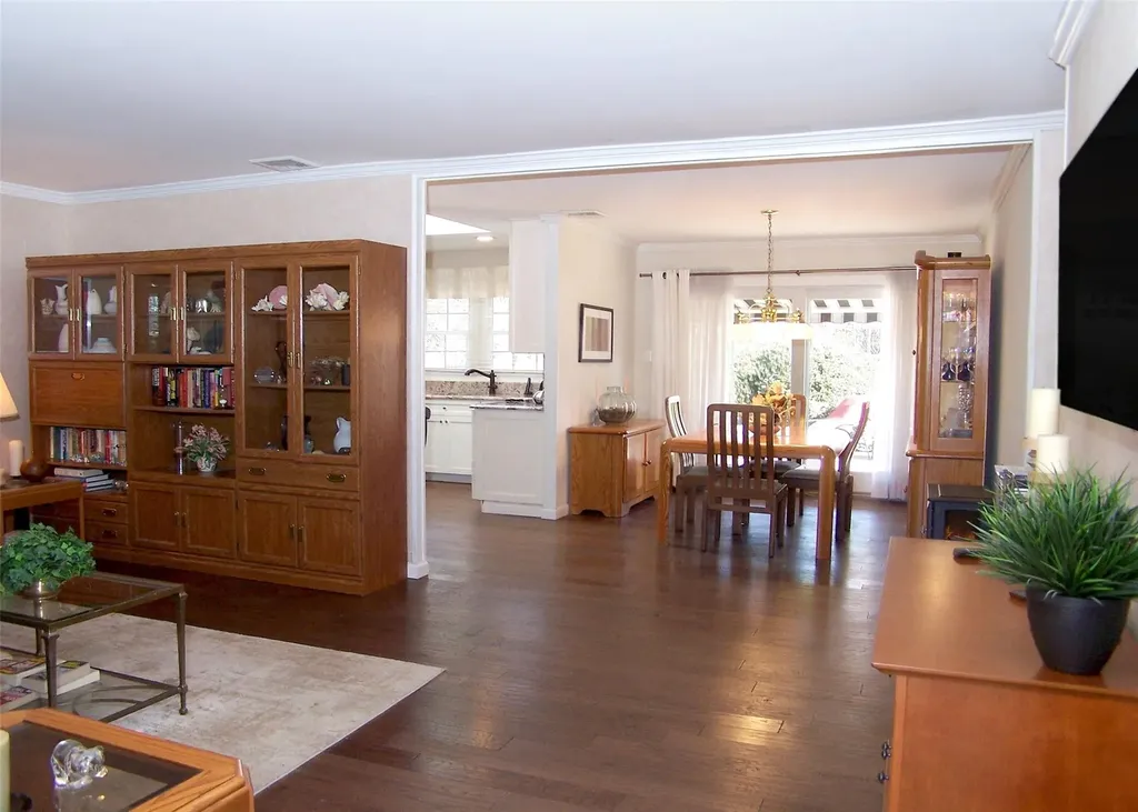 43 Wedgewood Drive Coram NY 11727