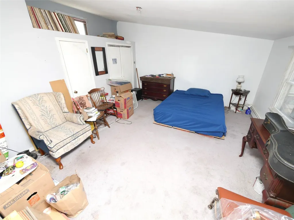 72 Wards Lane Bellport NY 11713