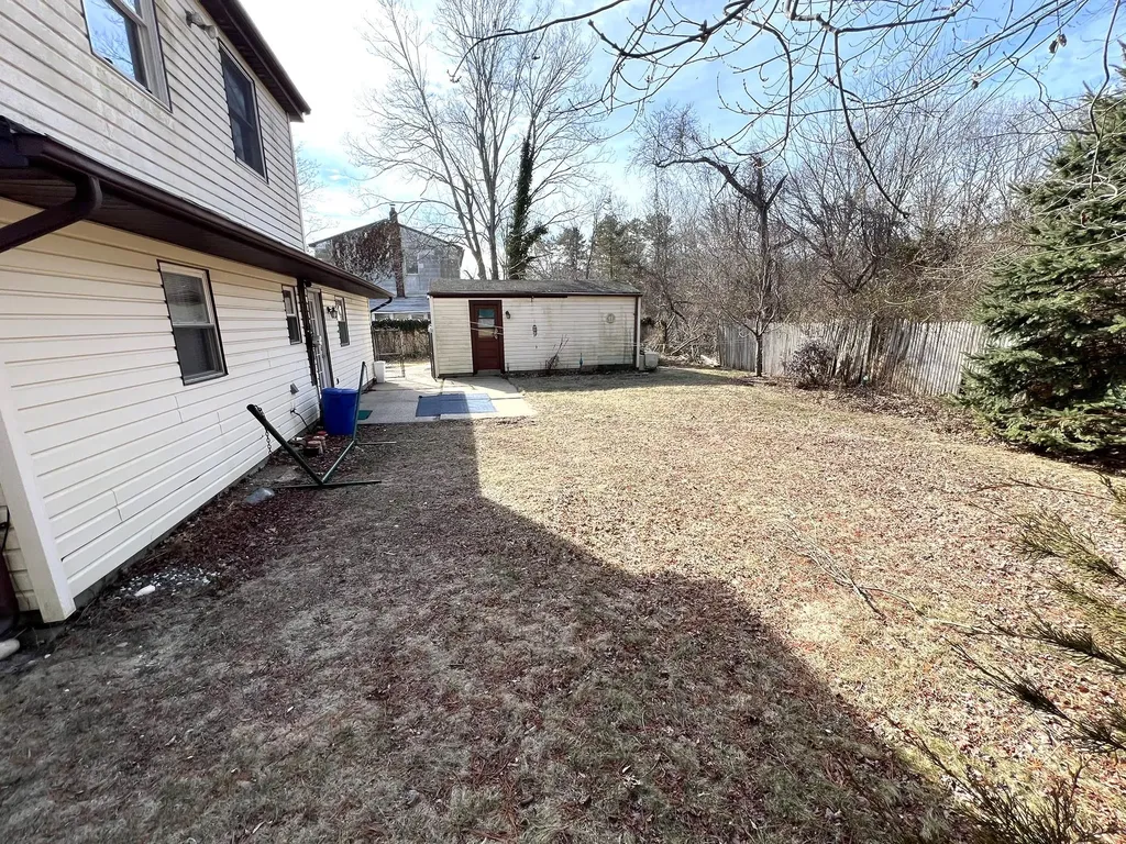 72 Wards Lane Bellport NY 11713