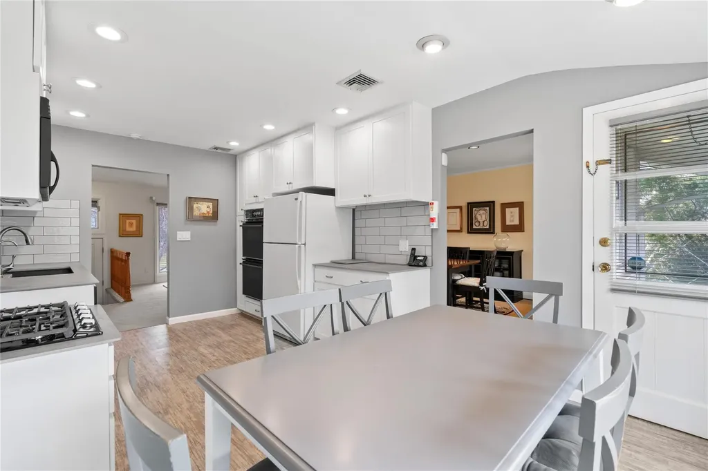 256 Forest Drive Jericho NY 11753