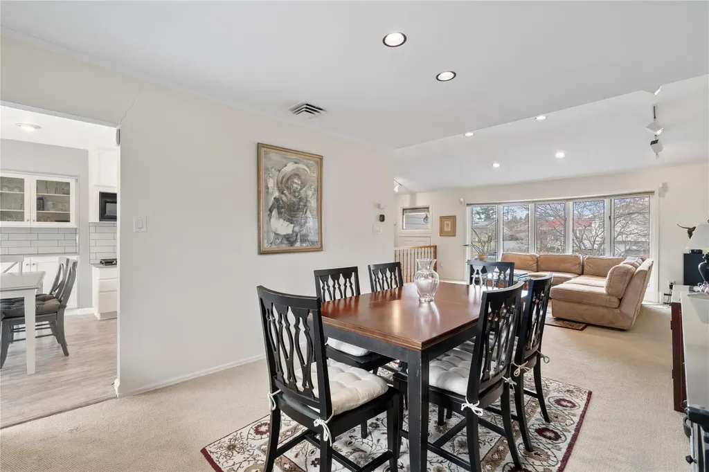 256 Forest Drive Jericho NY 11753