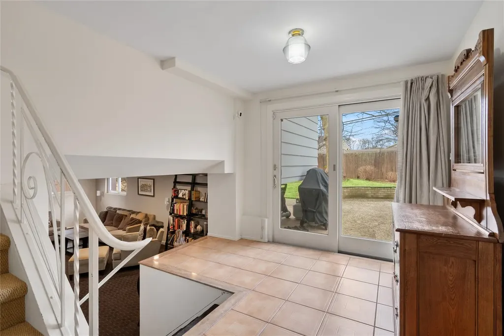 256 Forest Drive Jericho NY 11753