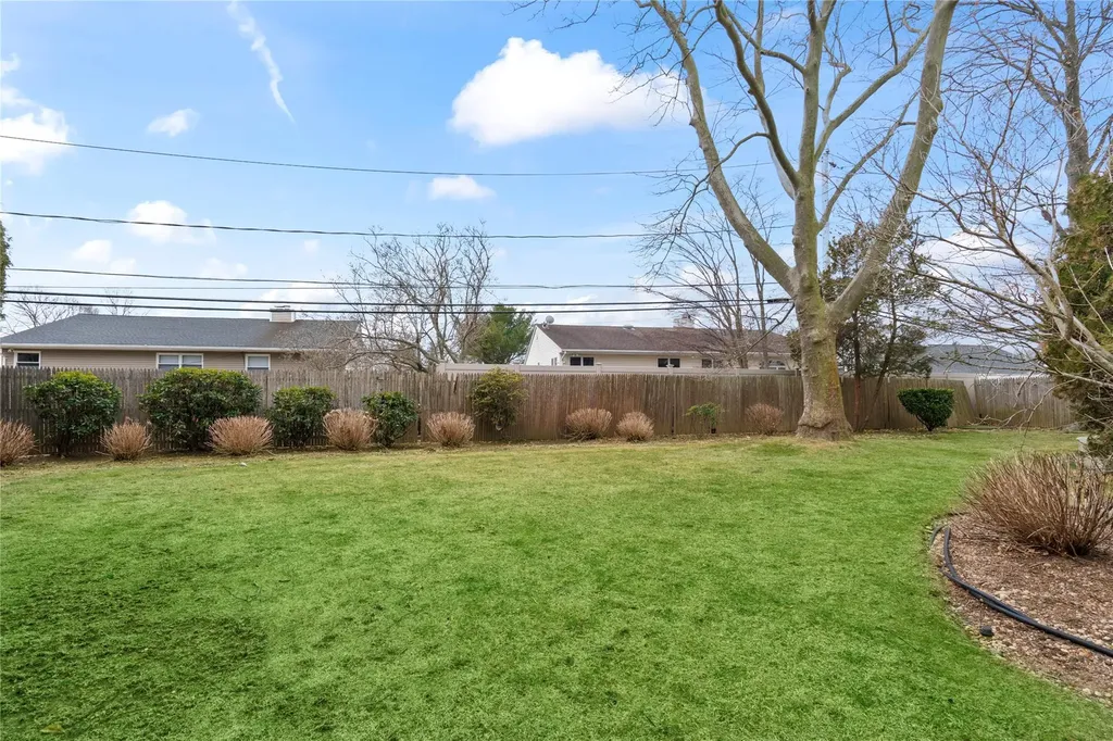 256 Forest Drive Jericho NY 11753
